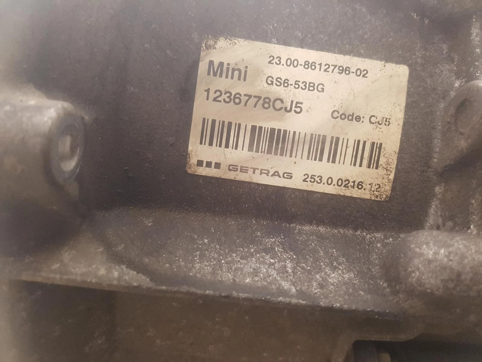 Getriebe MINI COOPER 2014 1.6L PETRL Schaltgetriebe GS6-53BG – OEM: 23008612796 / 23 00 8 614 257 / 23007583196 | VIN: WMWZP32030T587047 – Bild 3