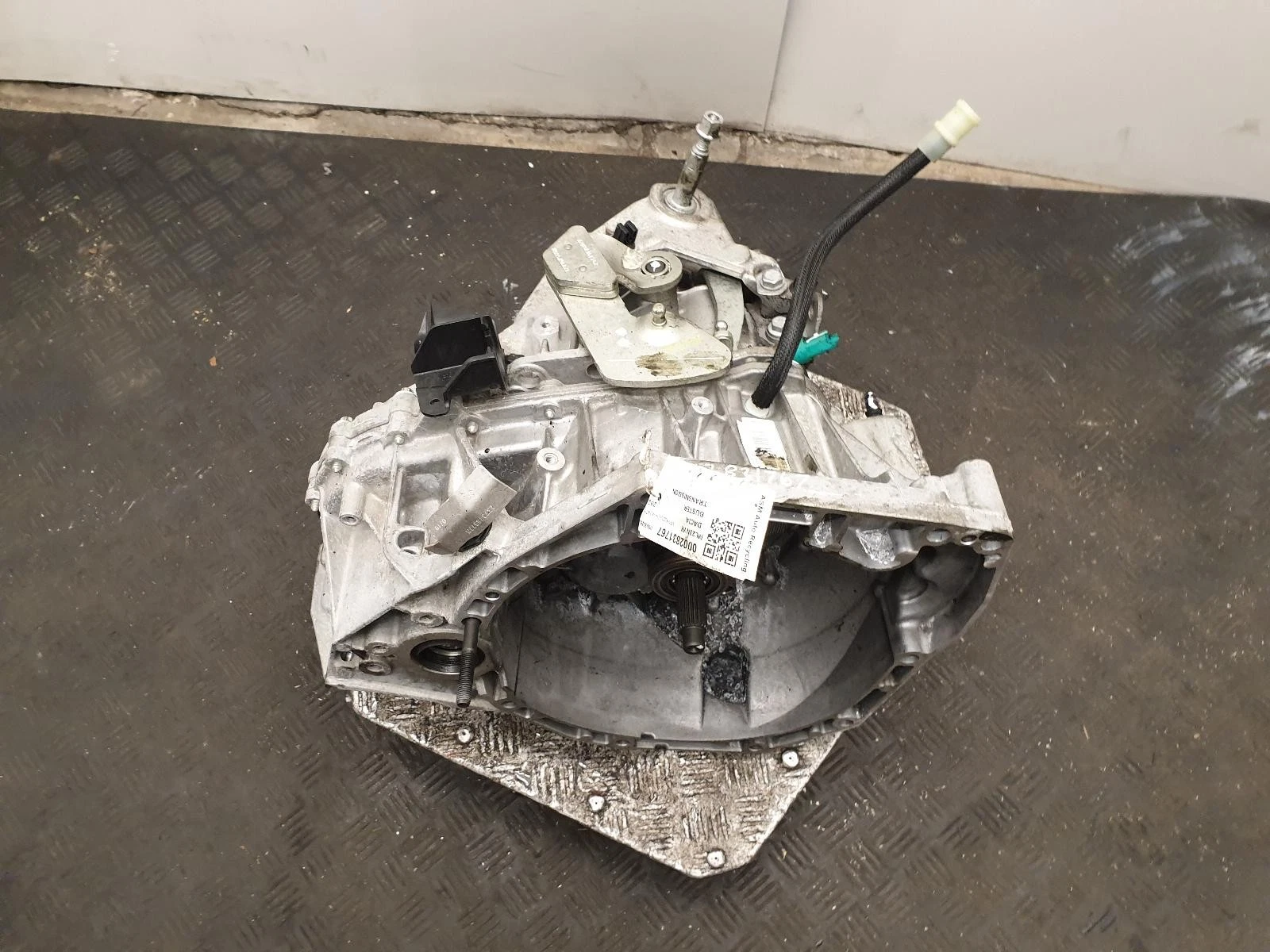 Getriebe 2020 DACIA DUSTER 1.3L Benzin 6-Gang Schaltgetriebe 320108263R – OEM: 320103699R / 320109255R / 8201057476 | VIN: VF1HJD20664247012