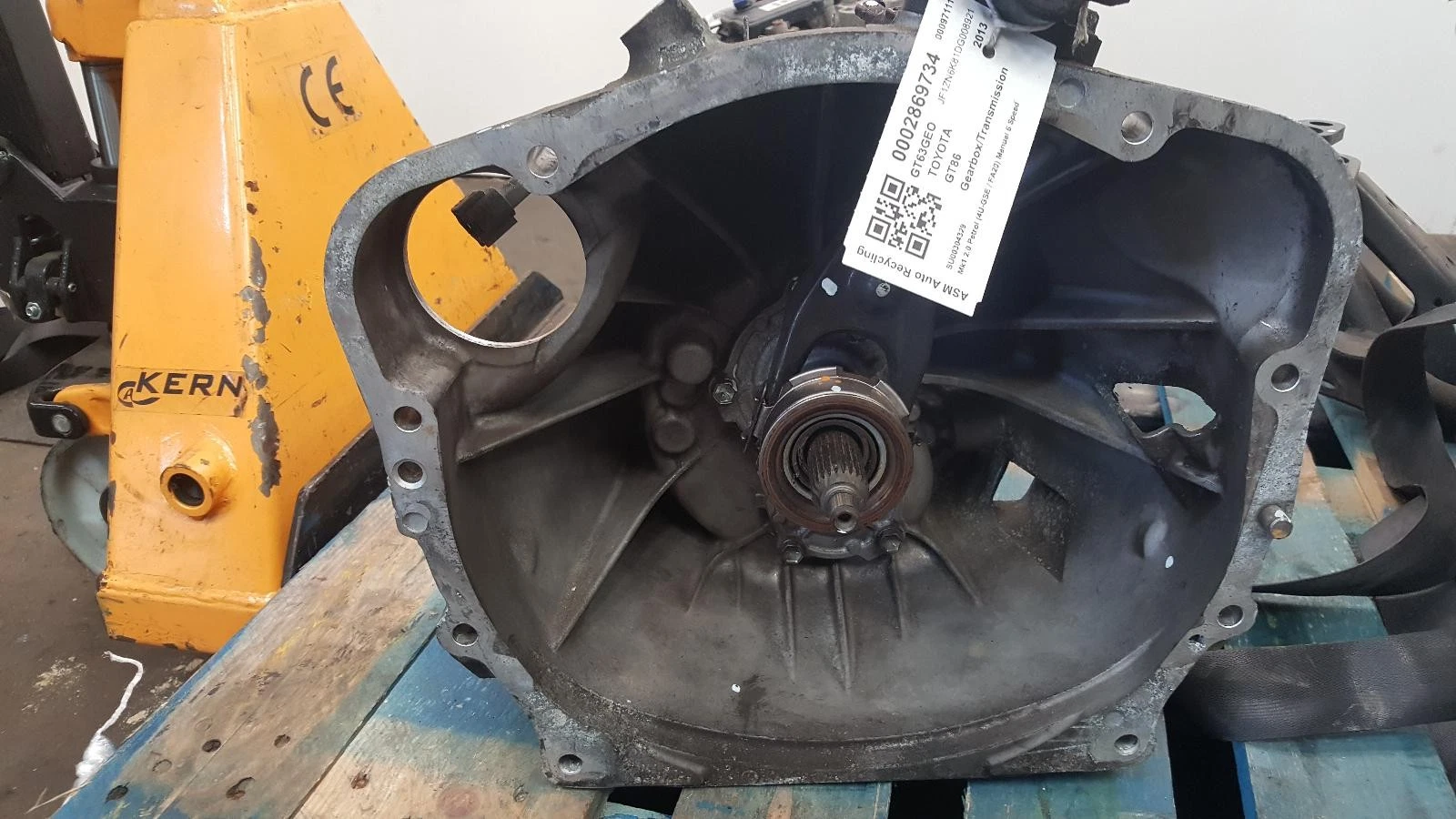 Getriebe TOYOTA GT86 2013 2.0L Benzin 6-Gang Schaltgetriebe – OEM: SU00304329 / 30099AA800 / SU00306380 | VIN: JF1ZN6K81DG008921