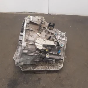 Getriebe NISSAN JUKE F15 NISMO Schaltgetriebe 2017 1.6L Benzin – OEM: 3201001Q5R | VIN: SJNFAAF15U7321803