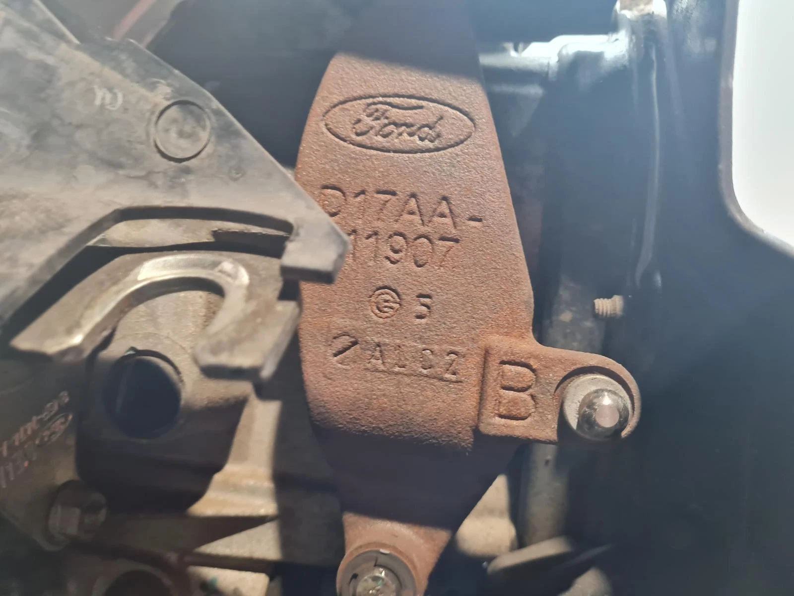 Getriebe FORD FOCUS 2012 1.0L Benzin 5-Gang Schaltgetriebe – OEM: 1814068 / 1871690 / 2038360 – Bild 3