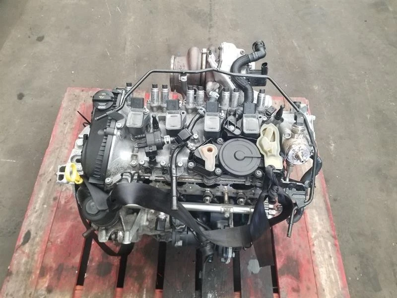 Motor VOLKSWAGEN GOLF R 2.0 Benzin CJXC