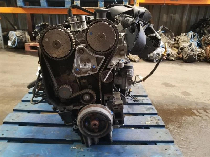 Motor 2006-10 VOLVO C30 2.5 Benzin B5254T7 C30 T5 – Bild 3