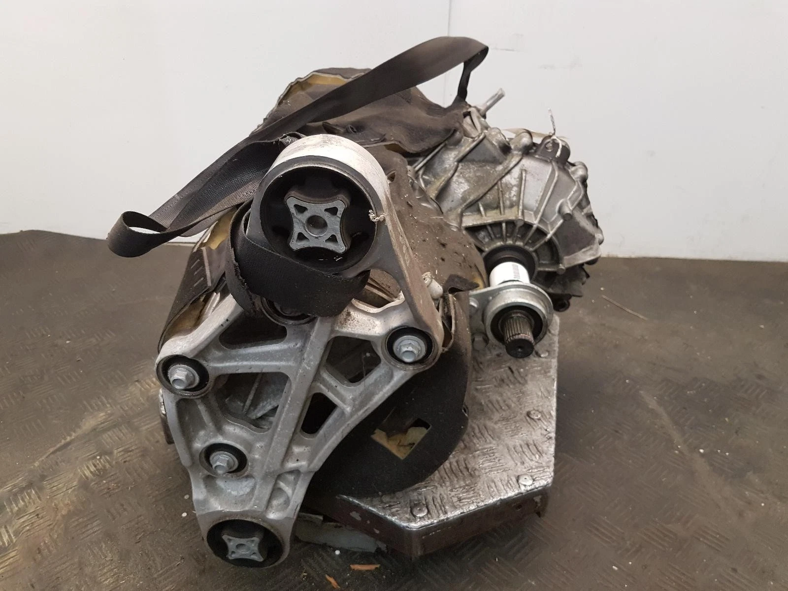 Motor 2017 TESLA MODEL X FRONT MOTOR L2S-X100D 1134783-01-J – Bild 3