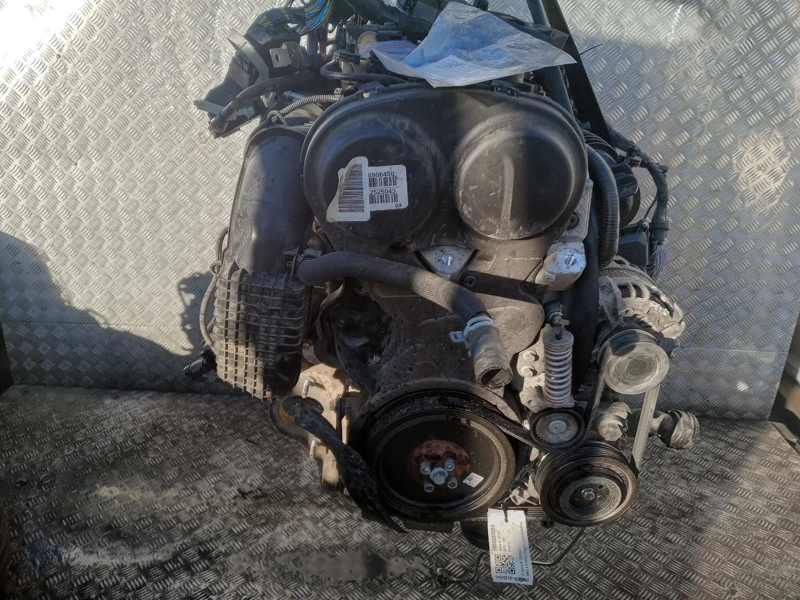 Motor VOLVO V40 B4204T38 2.0 Benzin – Bild 3