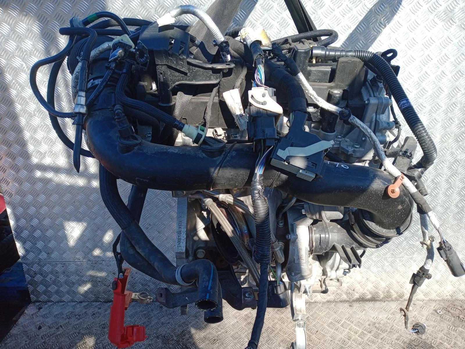 Motor FORD KUGA 1.5 Benzin YZDA – Bild 5