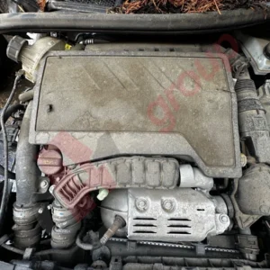 Motor PEUGEOT 2008 1.2 Benzin HNS