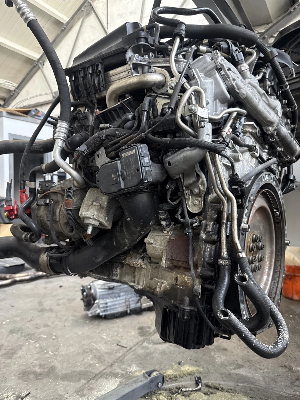 Motor MERCEDES E-KLASSE / C-KLASSE W204 2.1L Diesel OM651.911