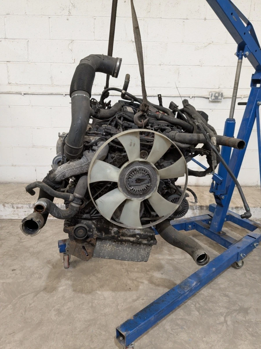 Motor MERCEDES SPRINTER W907 2.1L Diesel OM651.958
